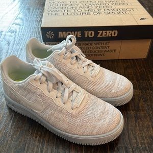 Air Force 1 Fly Knit. In 7y/ 8.5 W. Color: White/ Photon Dust (light Ice Blue).